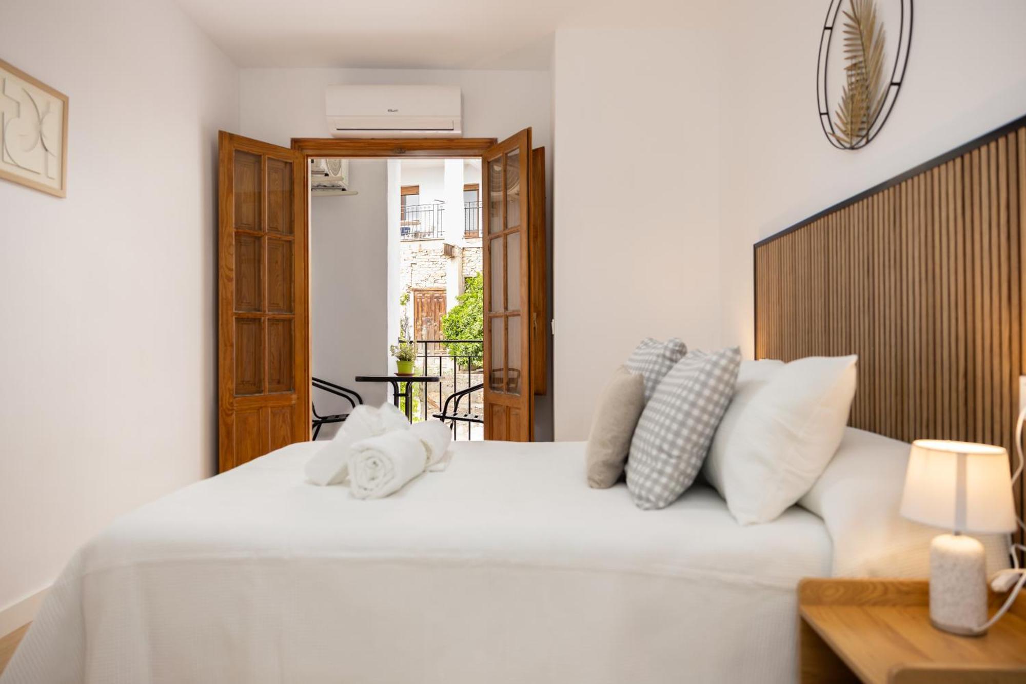 Alojamiento Luna, Con Balcon Y Parking Incluido Apartment *