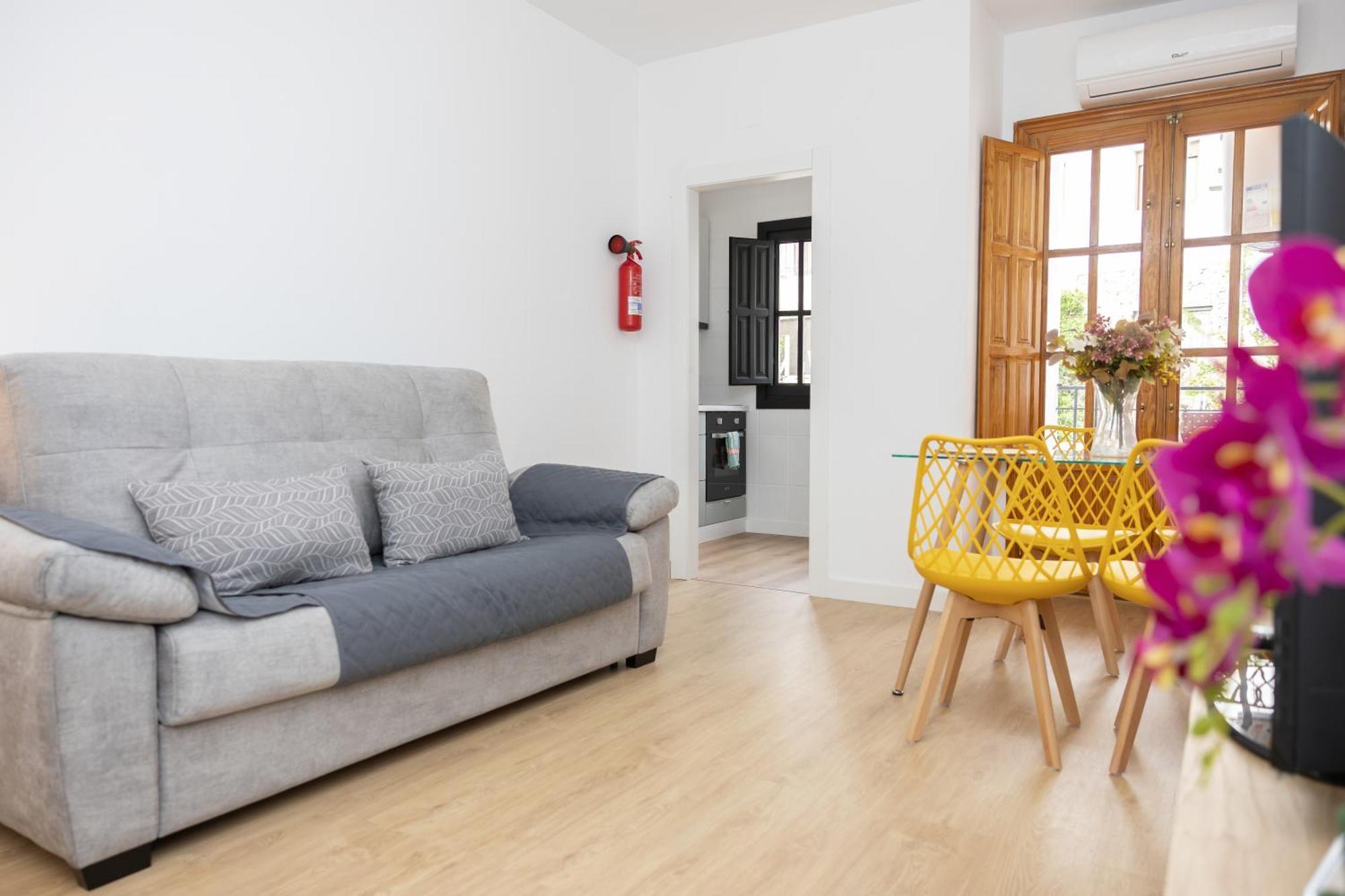 Apartment Alojamiento Luna, Con Balcon Y Parking Incluido